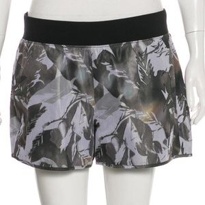 Theory 38 mesh sports shorts